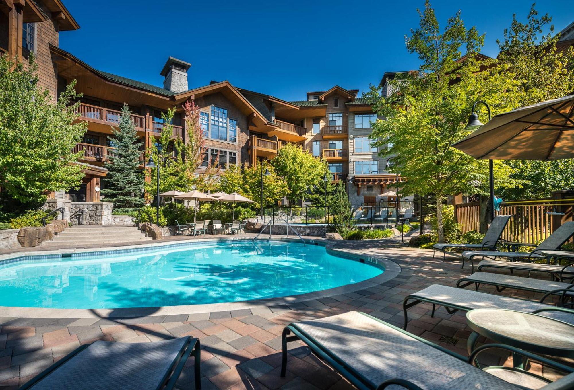 First Tracks Lodge Whistler Exterior foto