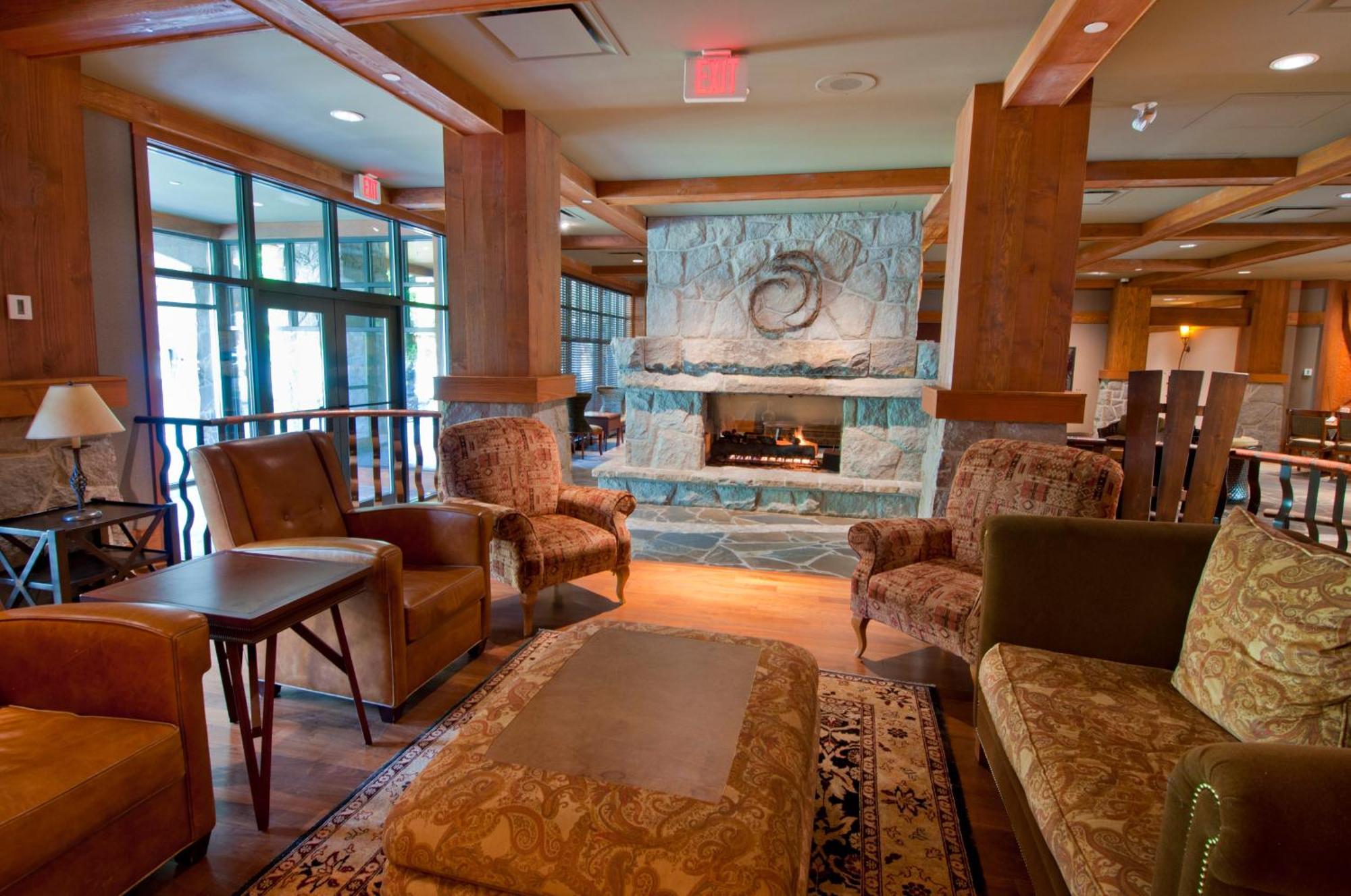 First Tracks Lodge Whistler Exterior foto